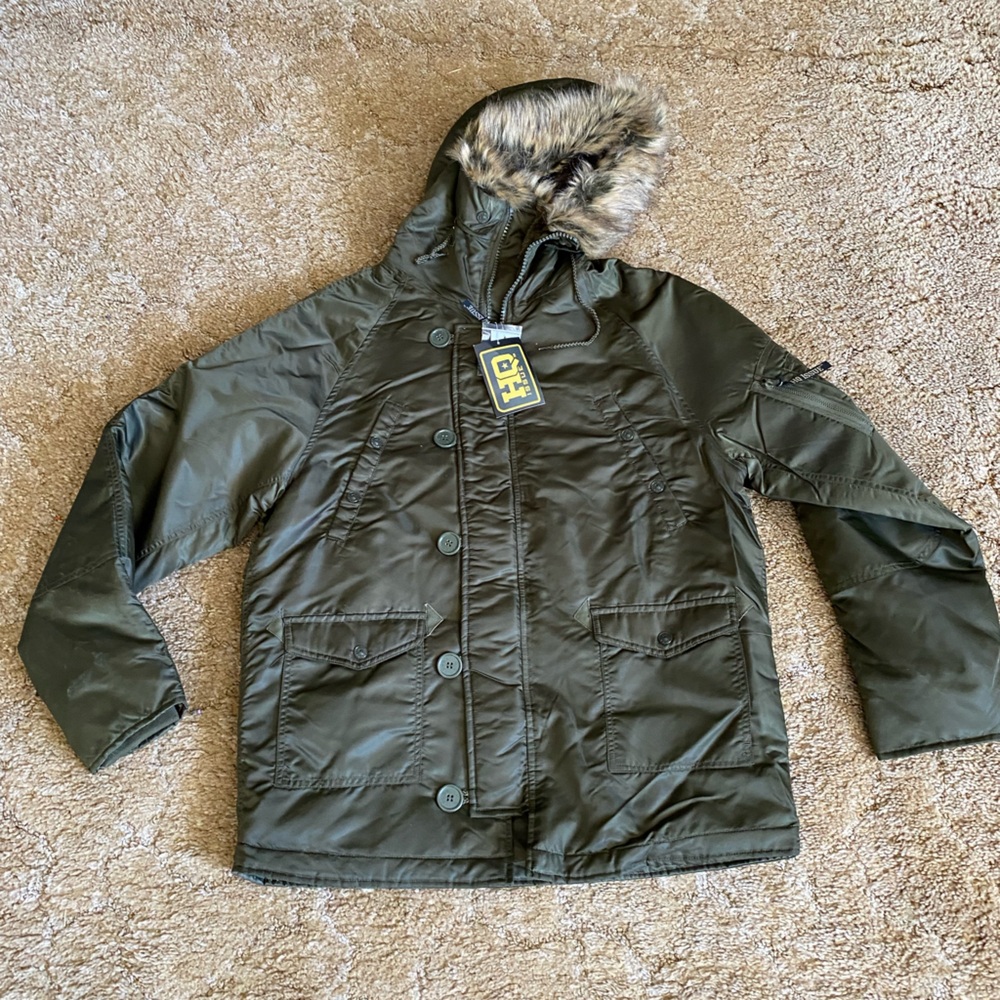 HQ issue men’s jacket new with tags 🏷️ size medium